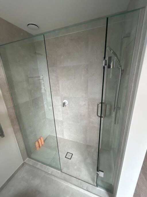 Luxury 2 Bedroom Hideout Near Cbd,Merivale Mall Κράισττσερτς Εξωτερικό φωτογραφία